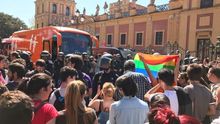 "¿Daños al autobús de HazteOir? Yo sí que he recibido daños y coacciones por ser transexual"