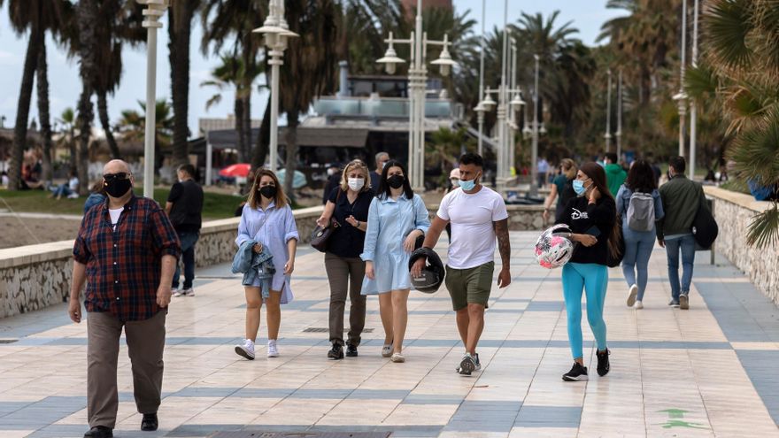 La incidencia rompe la tendencia a la baja y sube unas décimas por primera vez desde enero