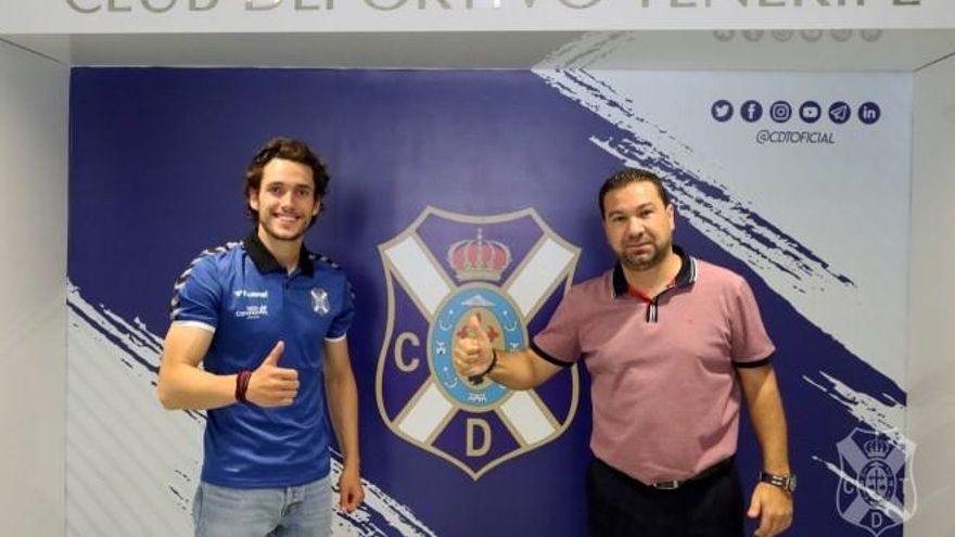 El CD Tenerife comienza la semana con cuatro jugadores aislados en domicilios