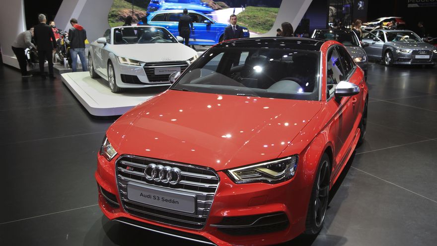 El Gobierno redujo impuestos para autos de gama alta y media y motos: sus precios bajarán "entre un 15% y un 20%"