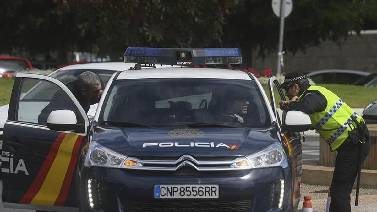 Agentes de la Policía Nacional