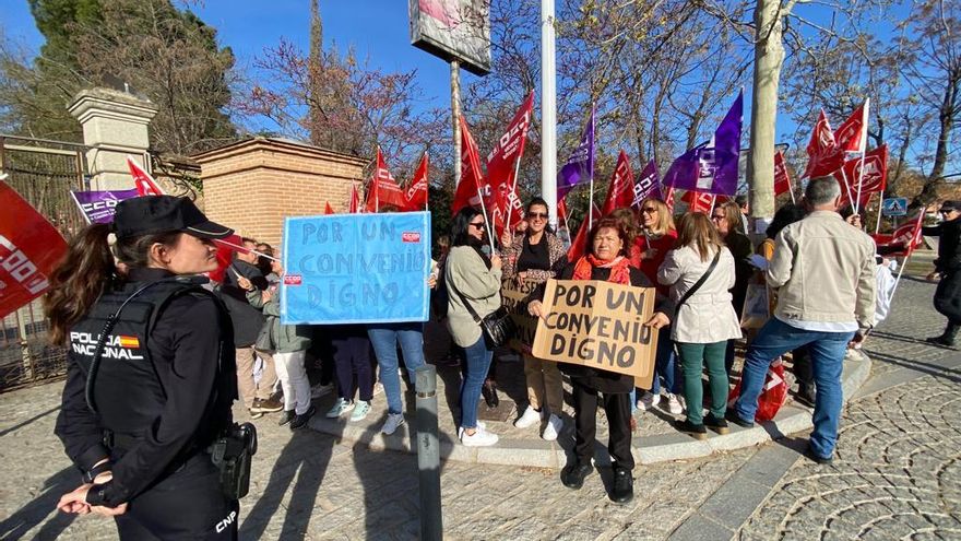 Las trabajadoras de la limpieza salen de nuevo a las calles: “Haremos lo que haga falta hasta conseguir un convenio digno con salarios justos”