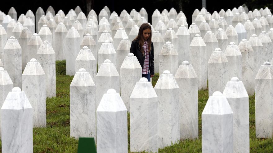 La justicia internacional teme una reescritura de la masacre de Srebrenica
