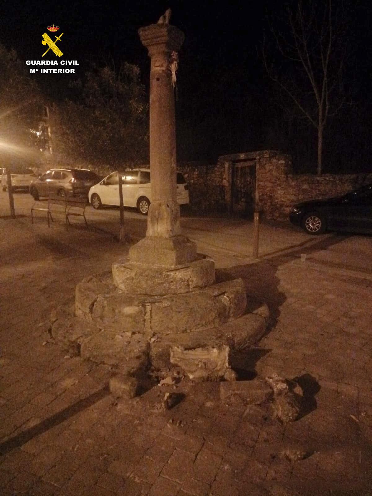 Daños en la Cruz de San Lázaro de Ezcaray