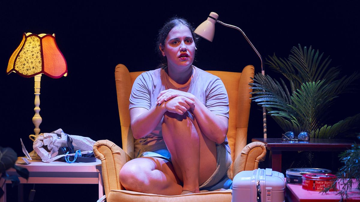 Júlia Truyol interpreta a Núria en 'Llogatera', un monólogo adaptado y dirigido por Rubén de Eguía