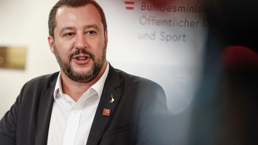 Salvini dice que el Aquarius, con 11 migrantes, no desembarcará en Italia