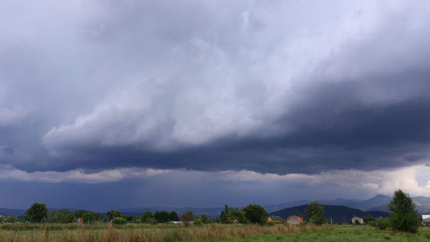 La Aemet mantiene para este miércoles los avisos por tormentas en las nueve provincias de la Comunidad