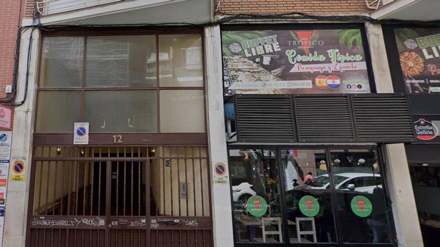 Convocatoria para frenar el desahucio de un padre con discapacidad y su hija de seis años en Tetuán