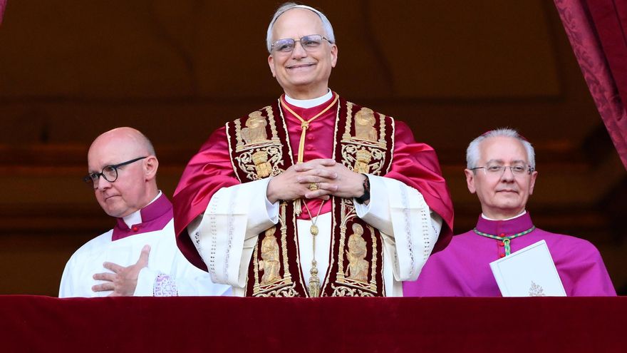 El obispo de Chicago: "Hay una sensación de orgullo, pero el papa es primero hijo de Dios"