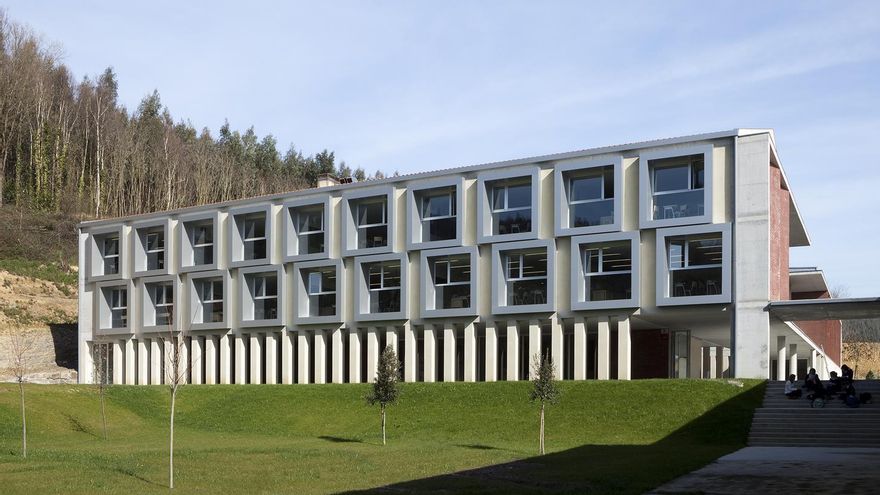 Radiografía de los colegios del Opus Dei en Euskadi: 3.735 alumnos y al menos 22,5 millones en fondos públicos esta legislatura