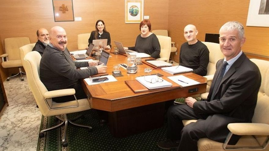 Sin información sobre la Ertzaintza en Tolosa o sobre los posibles contratos con Koldo García por el fin del Parlamento Vasco