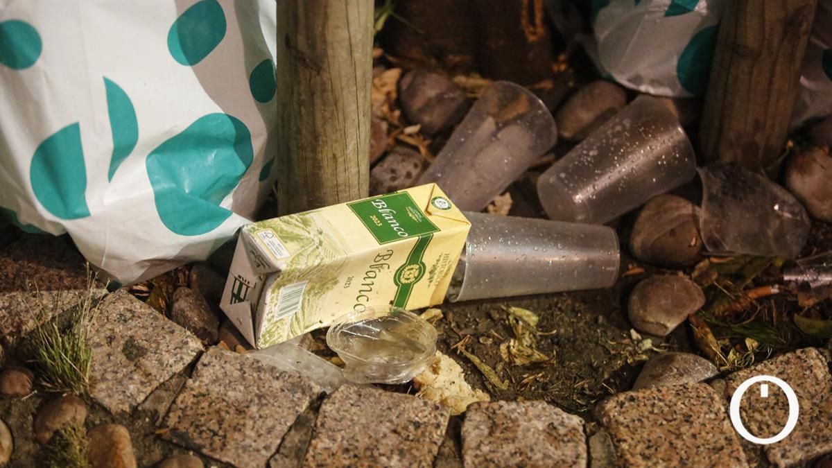 Beber alcohol y miccionar en la calle copan el grueso de las multas de la Policía Local por incumplir la ordenanza