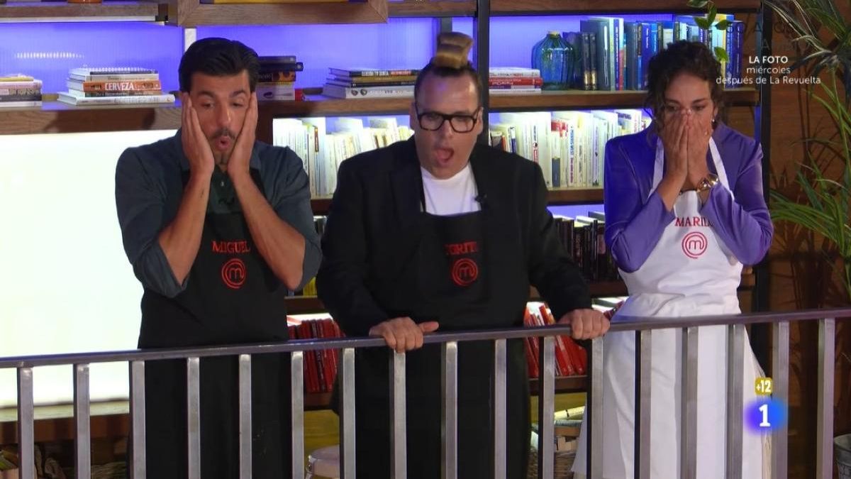'MasterChef Celebrity 10' sufrió un giro de guion con la expulsión de la noche y alzó a sus cinco semifinalistas