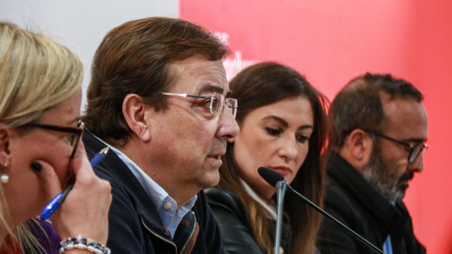 El sucesor de Vara en el PSOE de Extremadura se conocerá antes de la primavera del próximo año