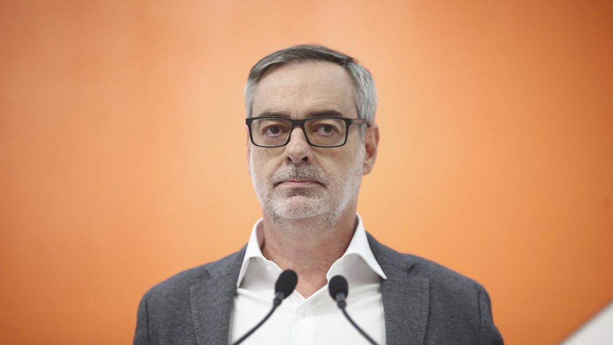 Villegas recalca que "los números no dan" para una moción de censura en Cataluña y que Cs seguirá en la oposición
