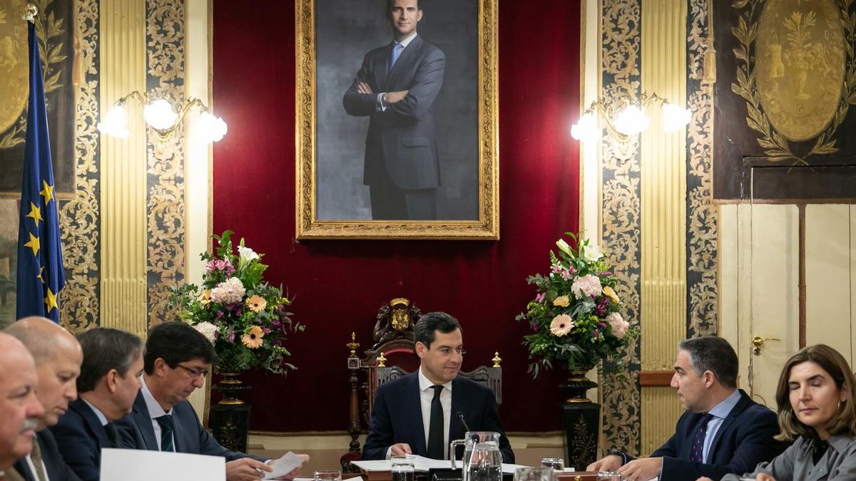 La Junta designa a sus once viceconsejeros con destacada presencia de políticos con experiencia parlamentaria