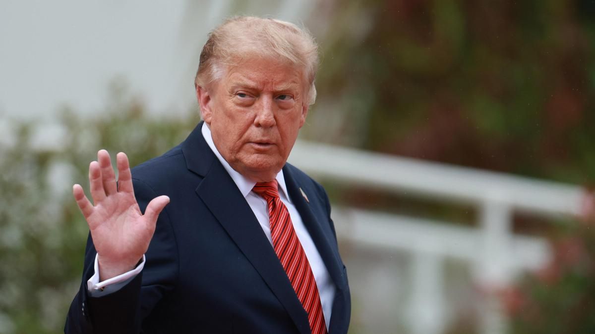 Trump culpa a Zelenski del precio del diesel en EEUU por sus bombardeos sobre Rusia sin asumir las consecuencias de la guerra en Irán