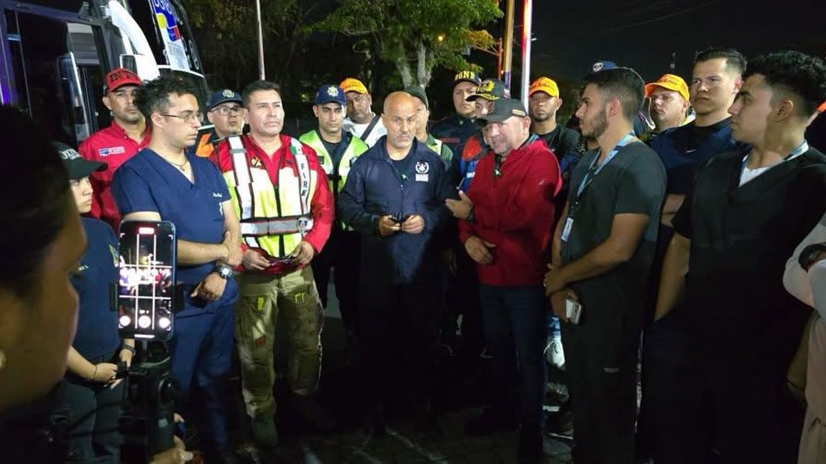 Llegan a Venezuela los tres bomberos de Córdoba y el guía canino que ayudarán en tareas de rescate