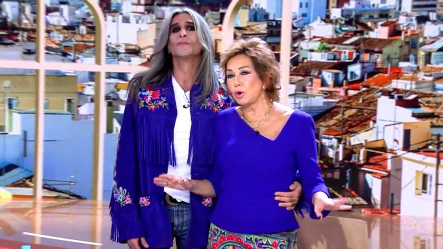 La pulla política de Ana Rosa por su camiseta: "Nadie nos va a quitar ningún color, ni independentistas ni Podemos"