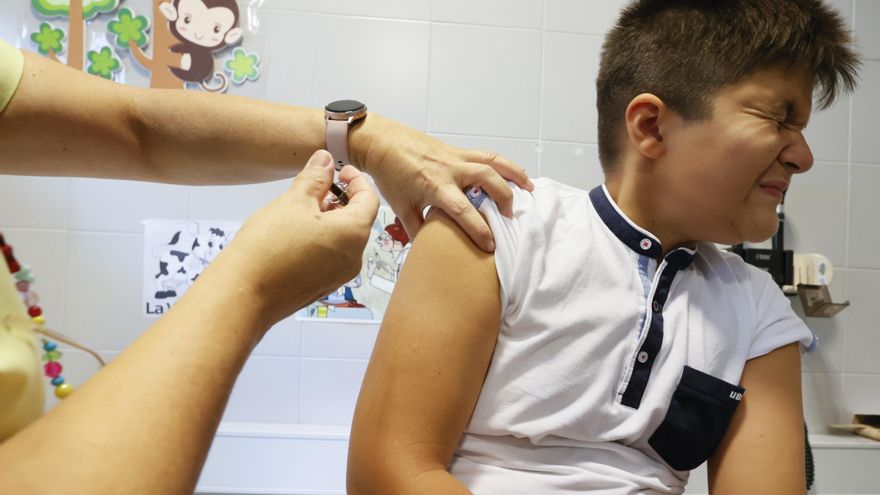 Sanidad aprueba vacunar contra el virus del papiloma humano también a los niños