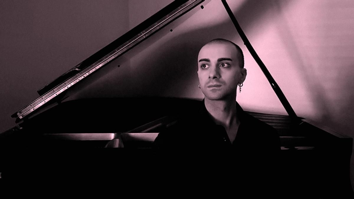 El pianista italiano Luca Monachino ofrece este viernes un concierto en la Sala Eutherpe de León