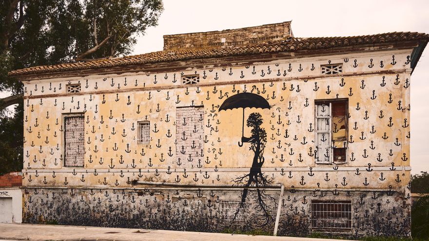 Un mural contra la ampliación del Puerto de València