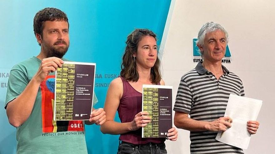 Mikel Noval, Leire Gallego y Aitor Murgia, de ELA.