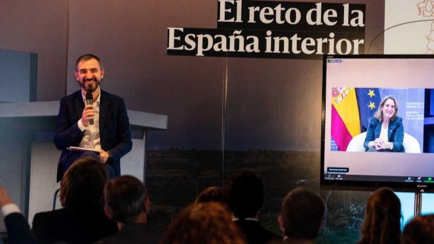Ignacio Escolar entrevista a la vicepresidenta Teresa Ribera en la jornada 'El reto de la España interior'.