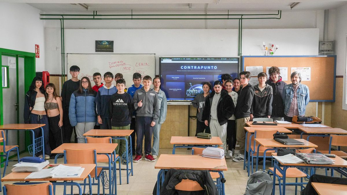 Alumnos del IES Rafael de la Hoz crean un periódico interactivo