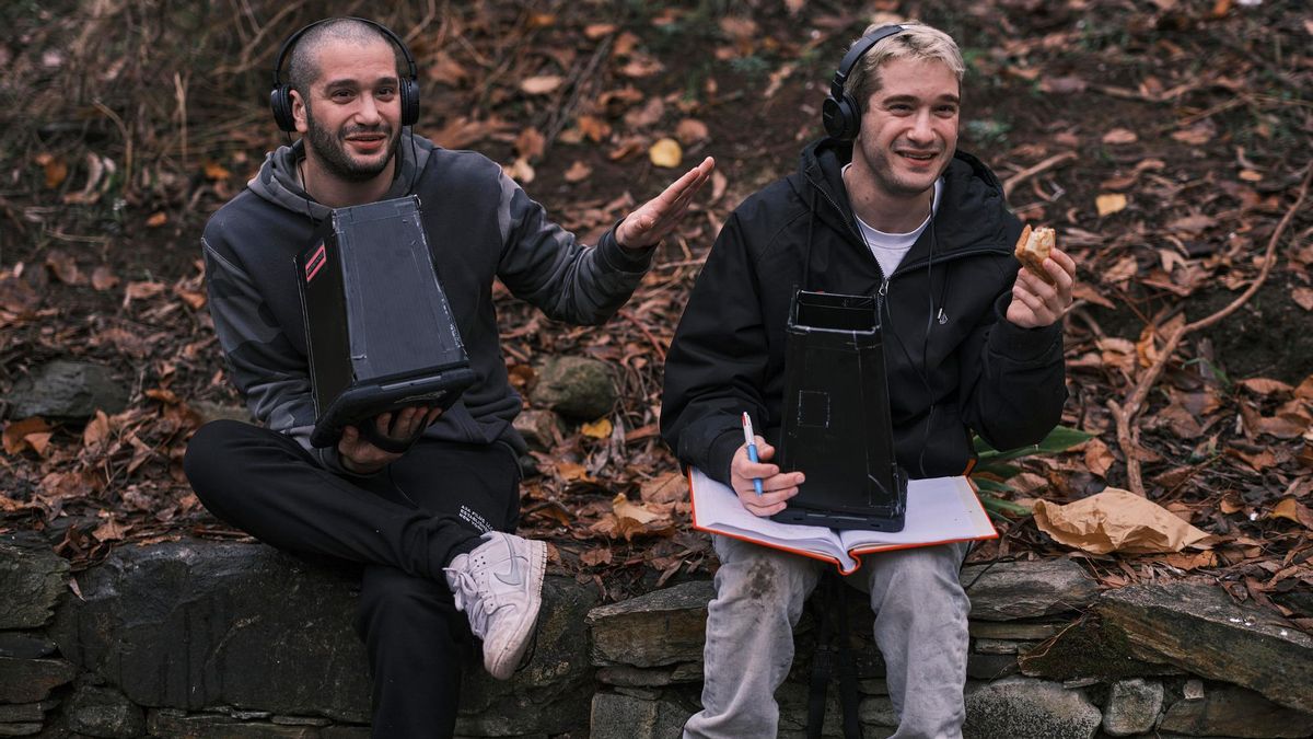 Danny y Michael Philippou en el set de rodaje de 'Devuélvemela'