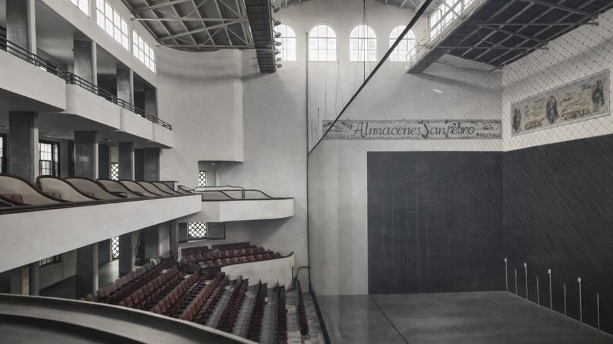 Interior del frontón.