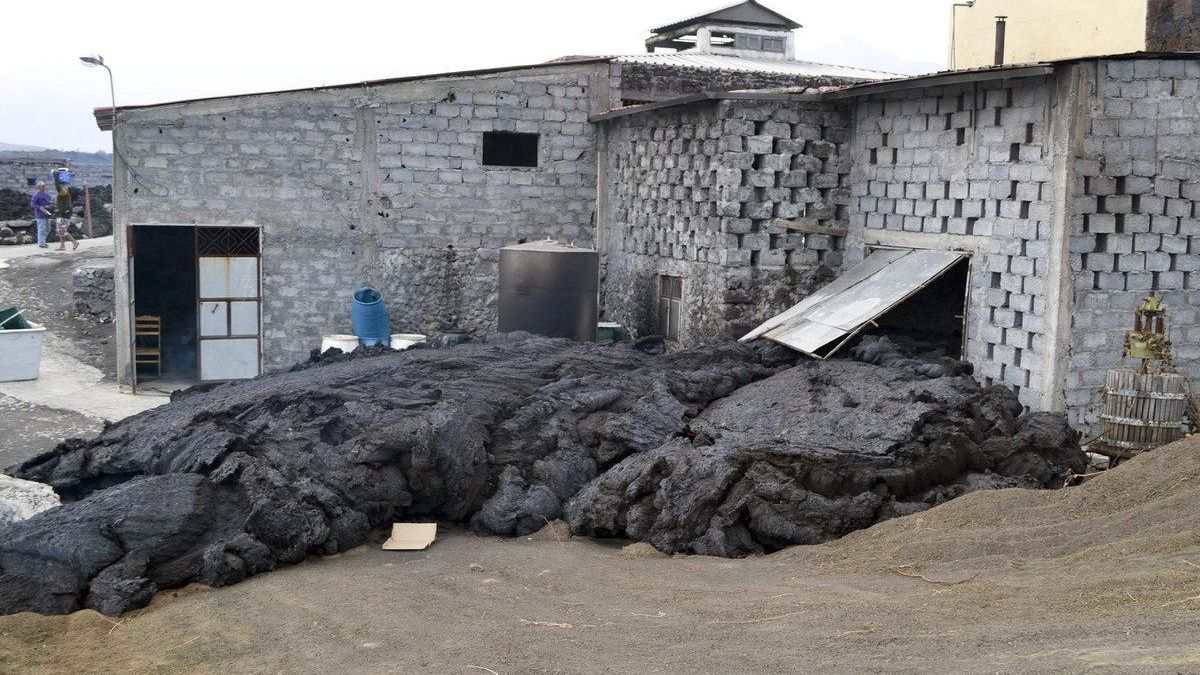 FOTOGALERÍA | Erupción del volcán Fogo en la isla de Fogo, Cabo Verde