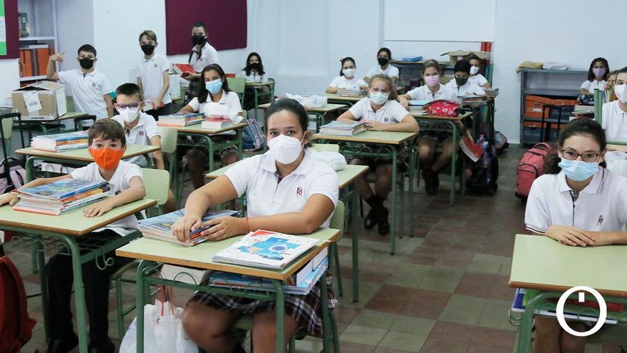 Alumnos del Colegio La Inmaculada en su vuelta al cole