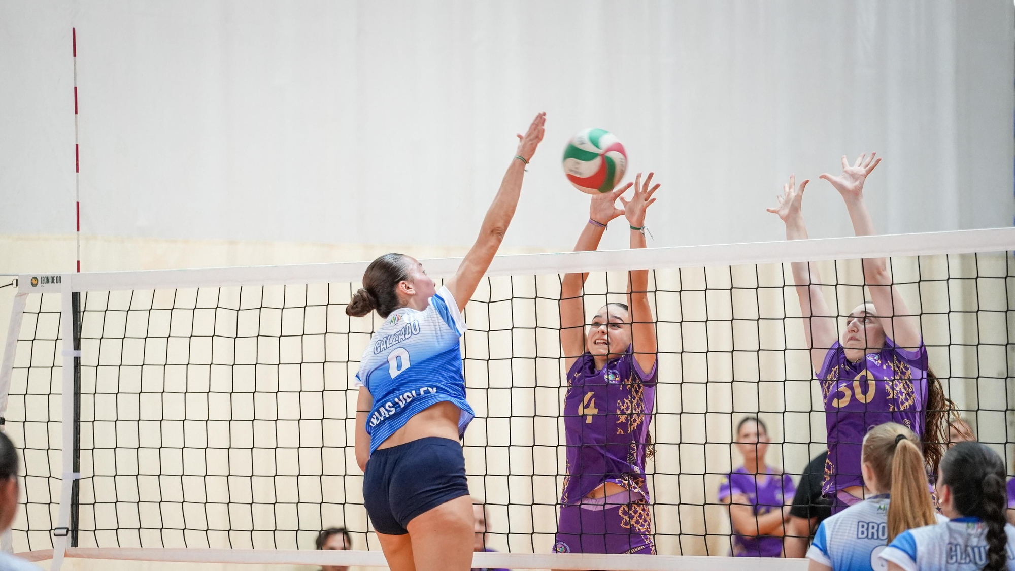 El mejor voleibol andaluz ya deja su huella en Córdoba