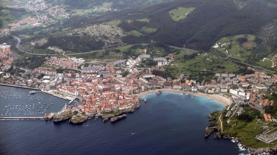 Murallas medievales con vistas al Cantábrico y patrimonio histórico en esta villa con una oferta gastronómica única