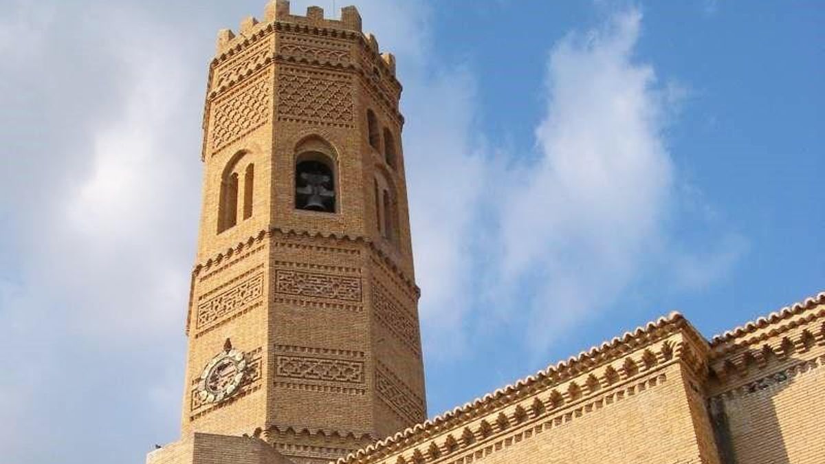 El pequeño pueblo aragonés que alberga una torre mudéjar de 70 metros y declarada Patrimonio de la Humanidad