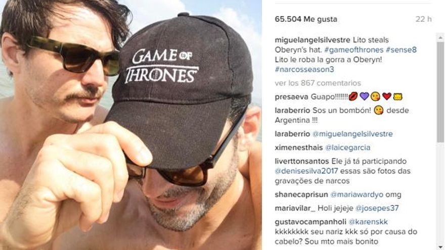 Pedro Pascal posa junto a Miguel Ángel Silvestre