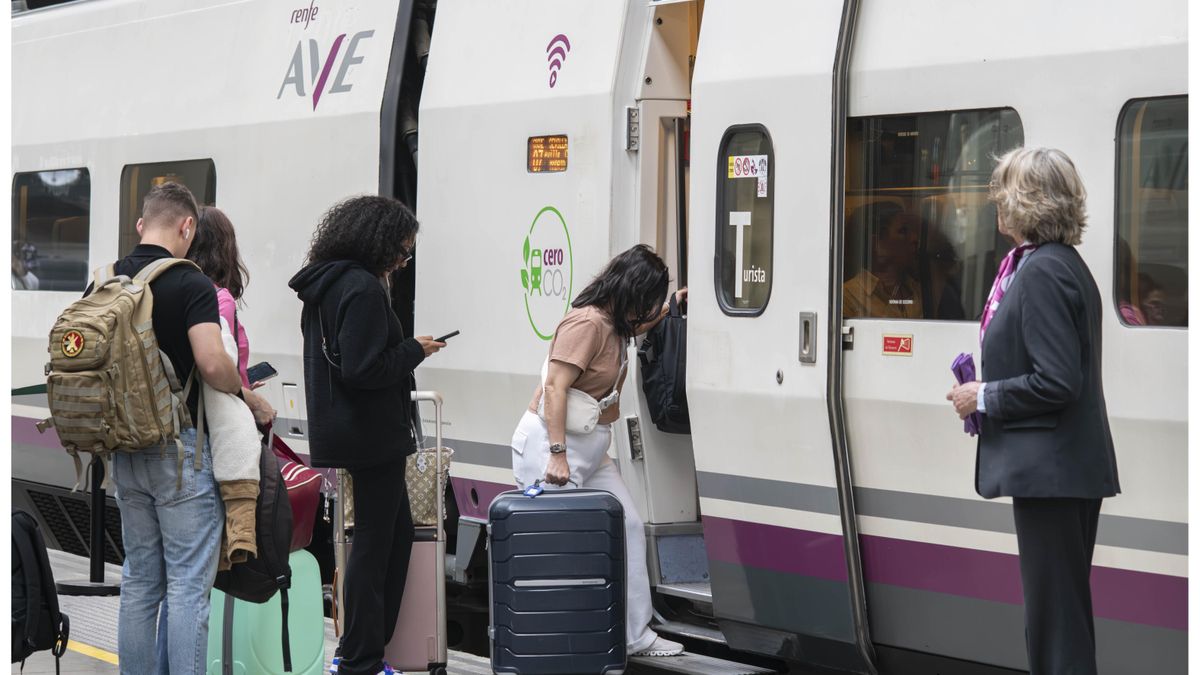 Renfe tira la toalla en Francia y aparca su proyecto de alta velocidad a París ante las trabas para operar sus trenes