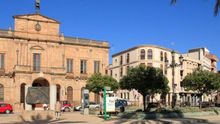 Andalucía tiene 10 municipios entre los 15 de España con más paro y 34 de los 50 con menor renta, según el INE