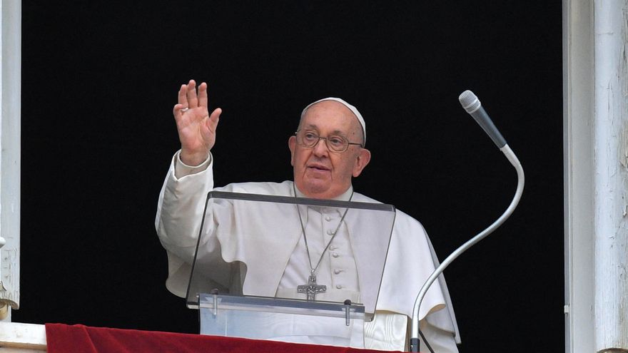 Francisco calificó como "crímenes de guerra" los ataques a civiles en Gaza y Ucrania, y pidió paz en la región