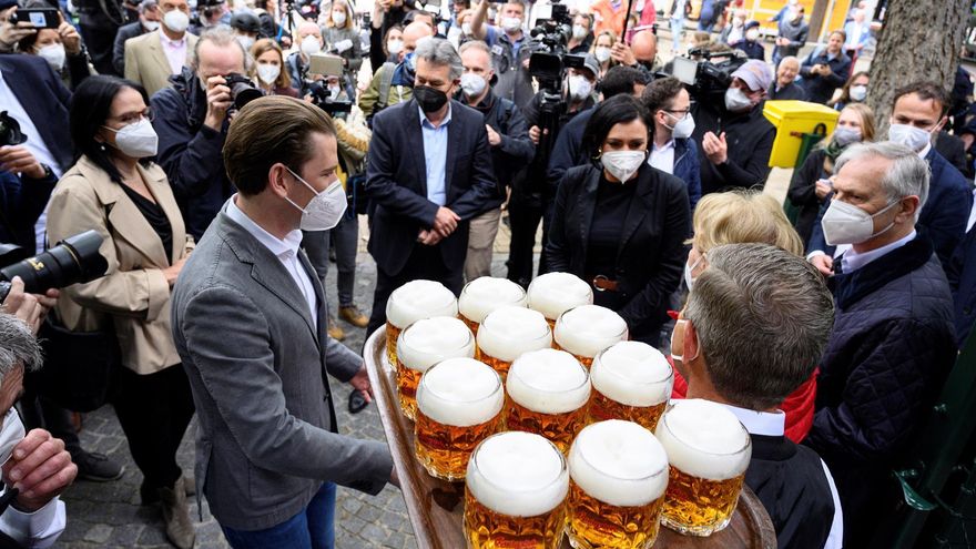 Austria reabre bares y restaurantes después de un cierre de más de medio año