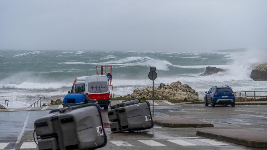 La borrasca Goretti sacude al extremo norte de España con olas de hasta 8 metros y nevadas