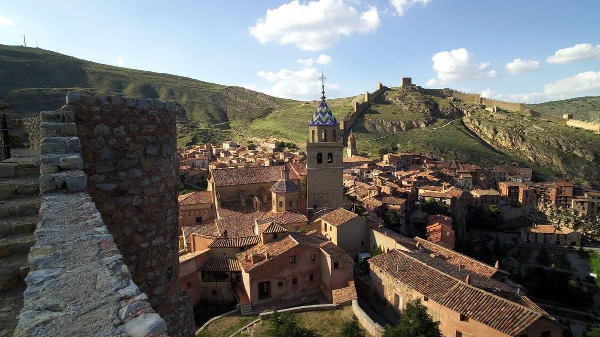 Albarracín y Alquézar, oro y bronce en el premio a los pueblos más bonitos, según las valoraciones de los viajeros