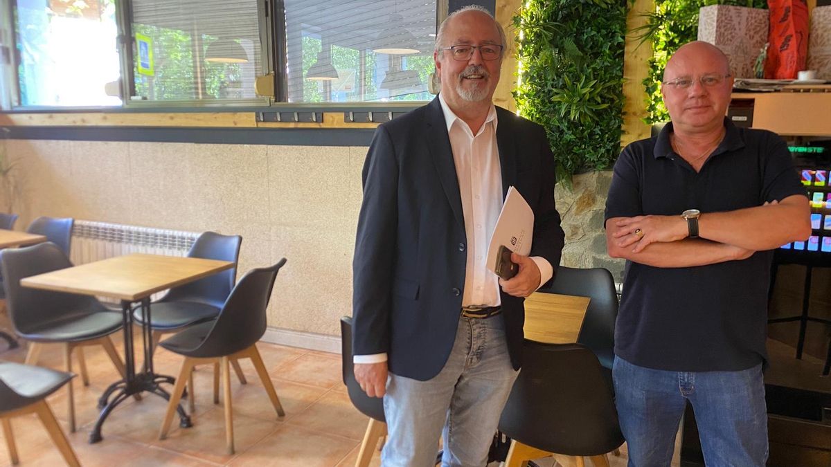 Jesús López e Isaac Castillo en el Hogar de la 3ª Edad