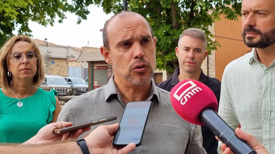 El presidente de las Cortes de Castilla-La Mancha pide "un paso al frente" a los clubes masculinos de fútbol en el caso Rubiales