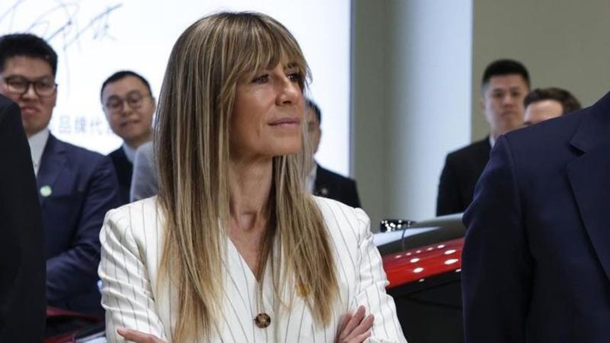 Peinado acusa a Begoña Gómez de quedarse con dinero de los patrocinios sin hallar una sola prueba en dos años
