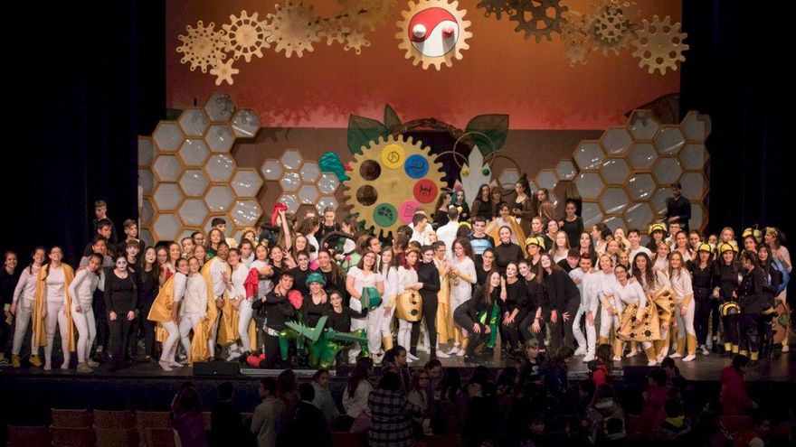 De Lola Flores a Amy Winehouse, 'Divinas Mujeres' en teatro musical con escolares para explorar el talento femenino