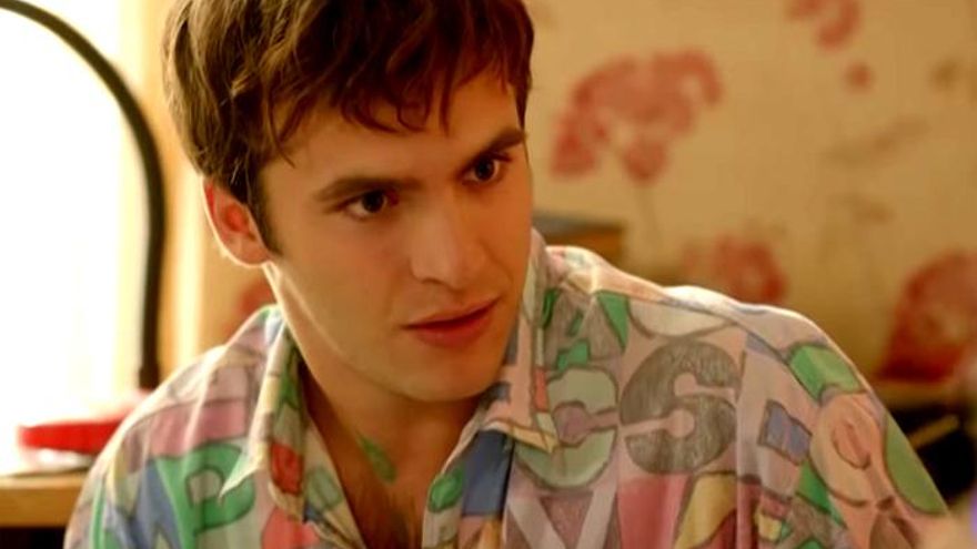 Ricardo Gómez en el 16x01 de "Cuéntame cómo pasó"