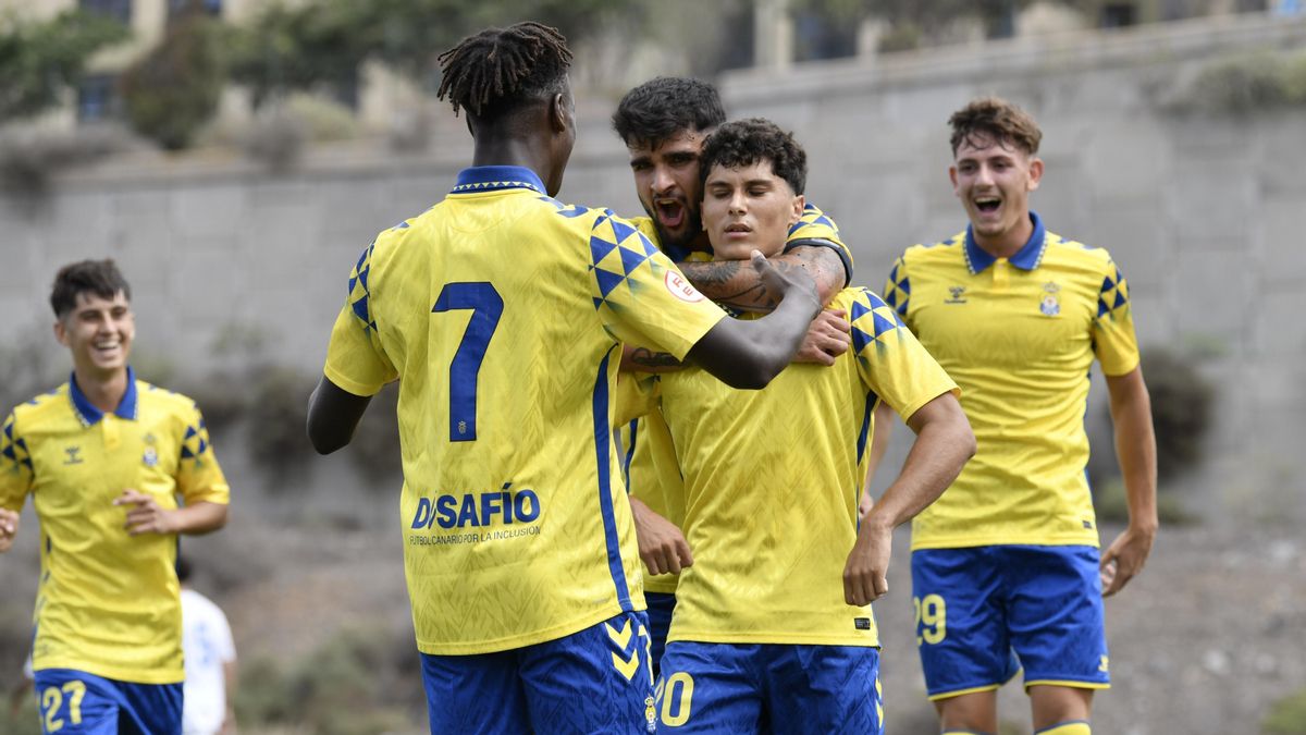 Las Palmas Atlético celebra un gol