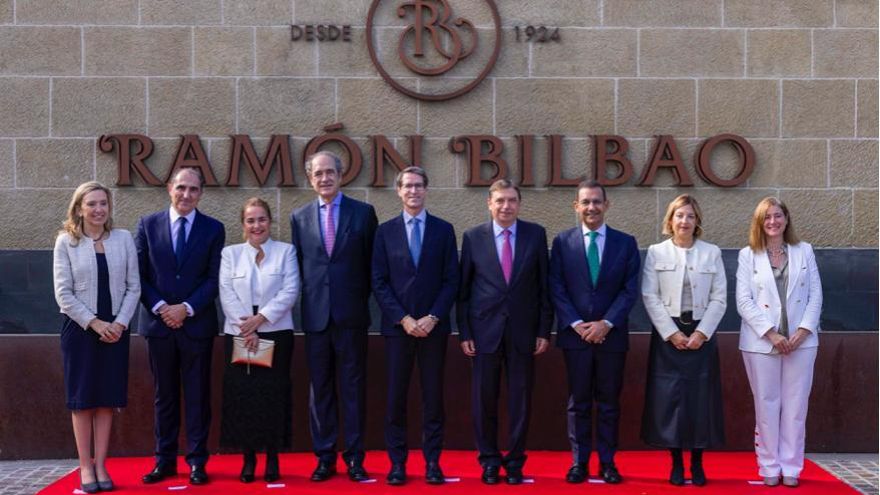 Bodegas Ramón Bilbao celebra su centenario presente en 50 países: "Esta expansión internacional es un viaje de aventuras repleto de desafíos"